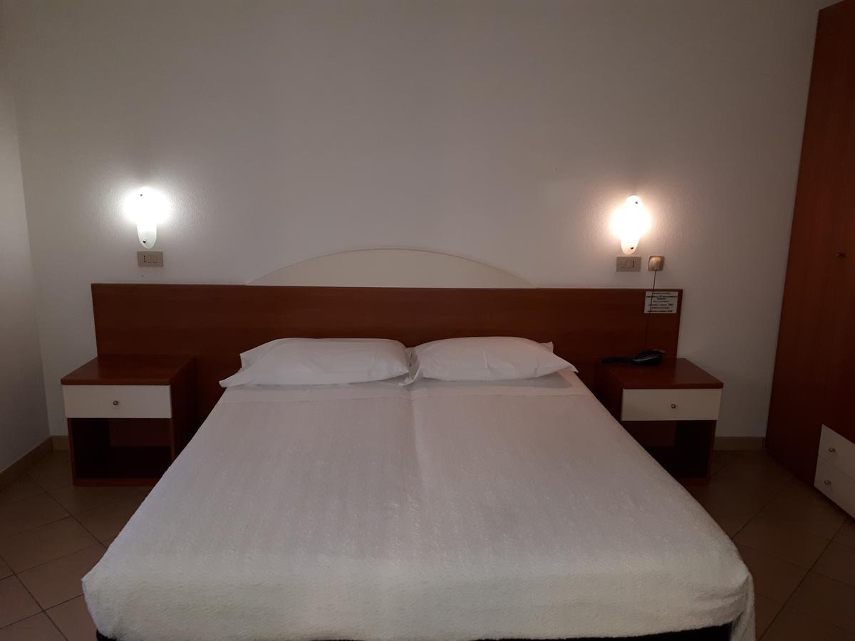 Hotel Ciclamino Риоло-Терме Экстерьер фото